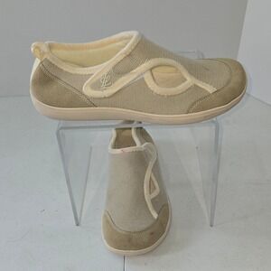 L&L Tan Barefoot Shoes Mens 10 Womens 11.5 Faux Fur Lined Slip On Comfort AC401